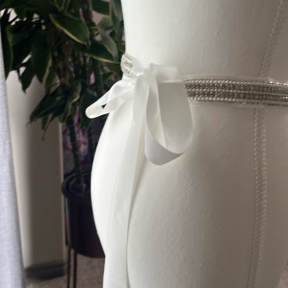 David’s bridal pearl and rhinestone sash - Picture 3 of 4